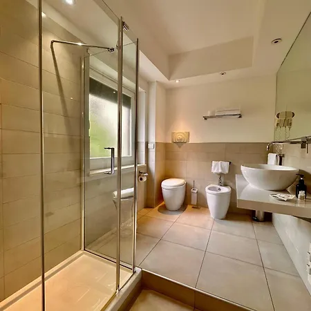 Maison R Boutique ريجّو دي كالابريا